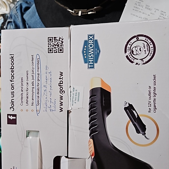 This worx  car vacuum nwot all parts and accessories included - Picture 3 of 5